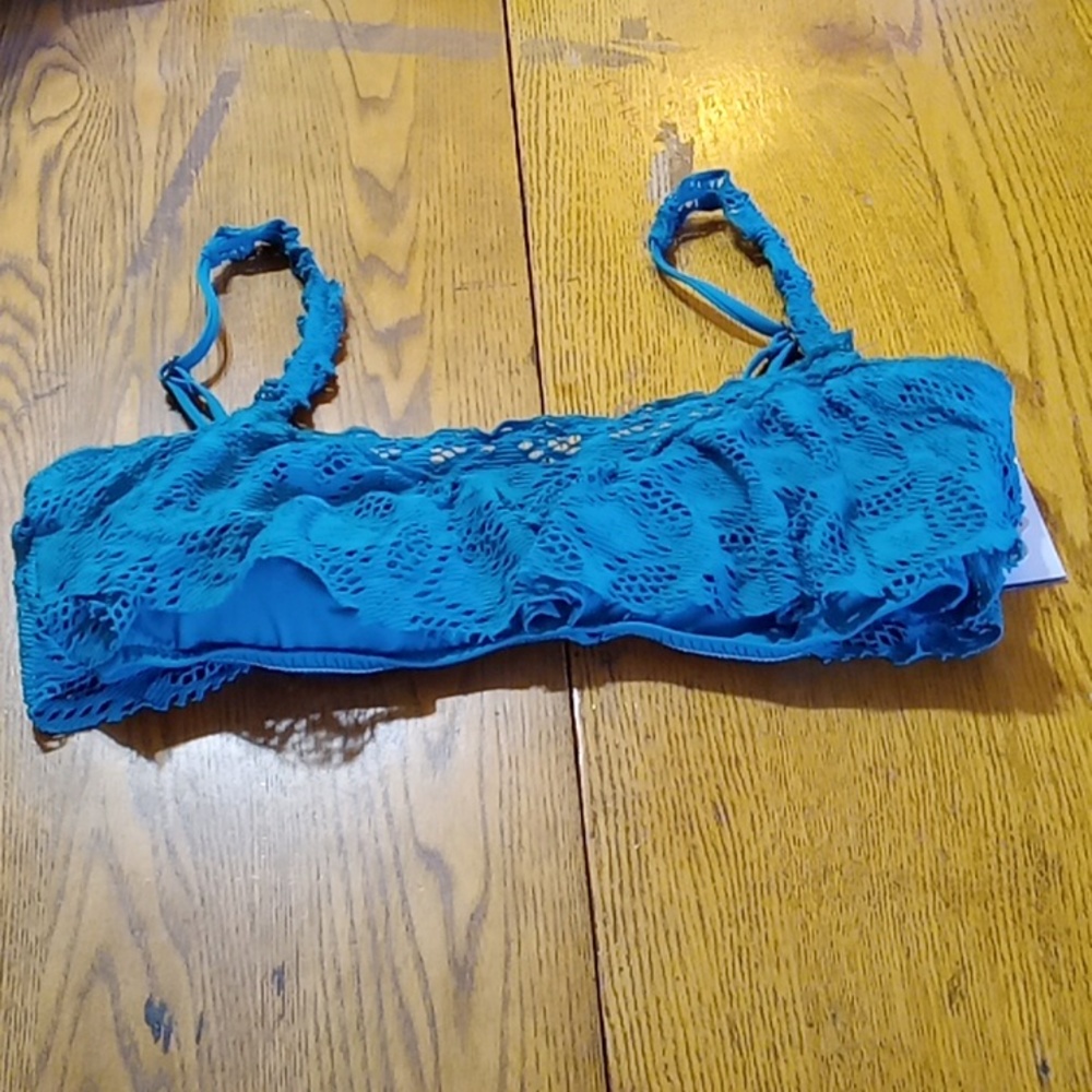 BECCA Womens Bikini TOP LARGE New Summer Ruffled  Cruisewear Beach NEW Resort